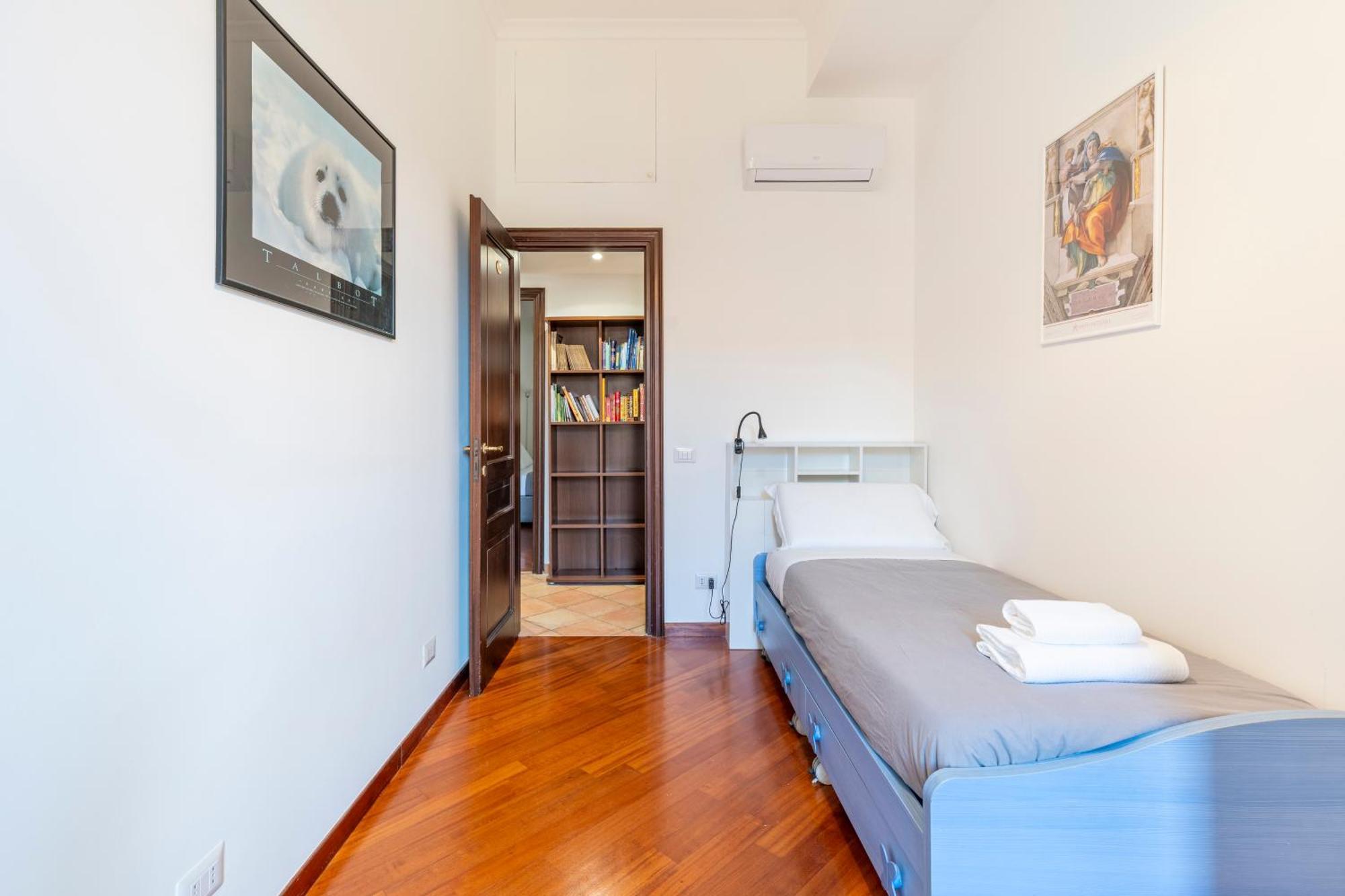 Vatican Art Apartment Rome